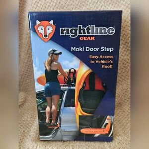 Mokie Car Door Step, NWT, Orange/Black